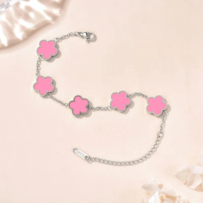 Lucky Clover Double-Sided Flower Bracelet – Elegance with a Touch of Fortune